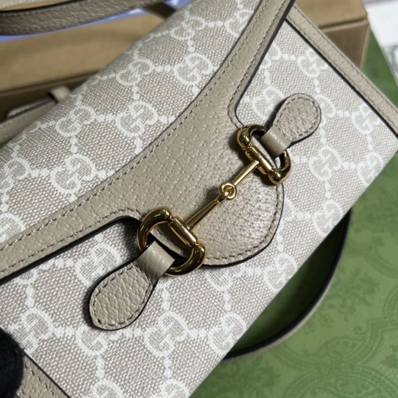 Gvc*1 horsebit bags